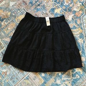 Loft Black tiered skirt size small NWT